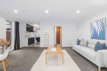 2/76 Ruskin St, Addington