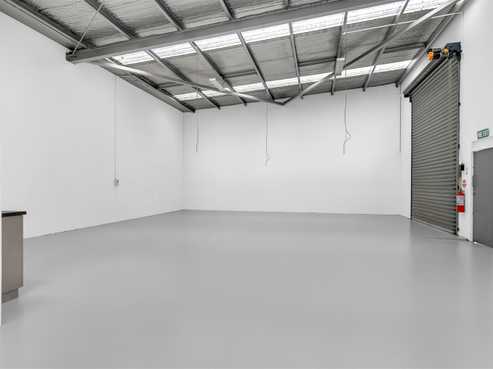 Functional Sydenham Showroom & Warehouse
