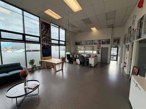 Functional Sydenham Showroom & Warehouse