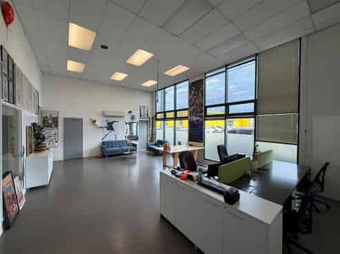 Functional Sydenham Showroom & Warehouse
