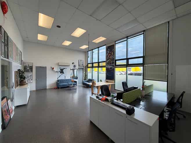Functional Sydenham Showroom & Warehouse
