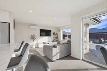 9 Feltham Street, Richmond