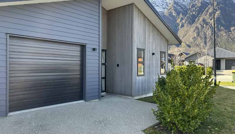 8 Howden Drive, Jacks Point