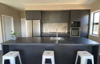 8 Howden Drive, Jacks Point