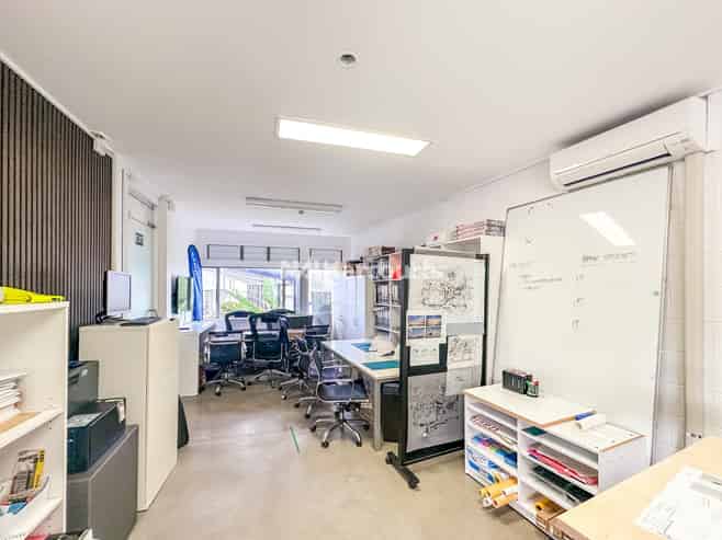 Bite Sized Office Opportunity