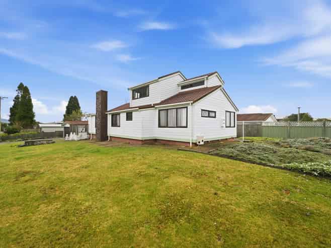 29 Kerswell Terrace , Tihiotonga