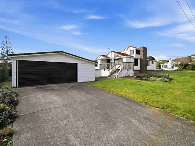 29 Kerswell Terrace , Tihiotonga