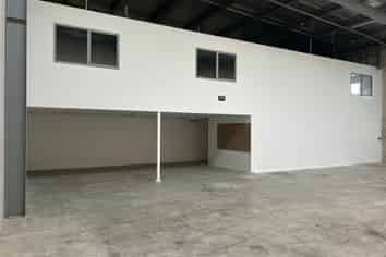 360m2* Warehouse/Office Unit Sockburn
