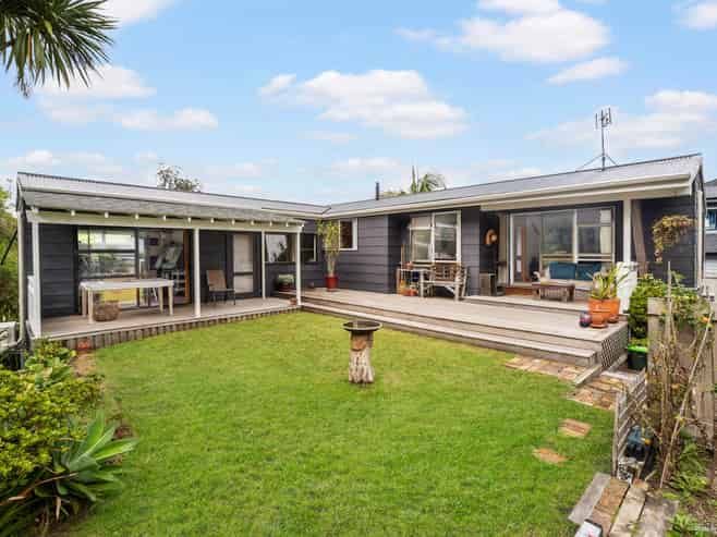 2/16 Norgrove Avenue, Mount Albert