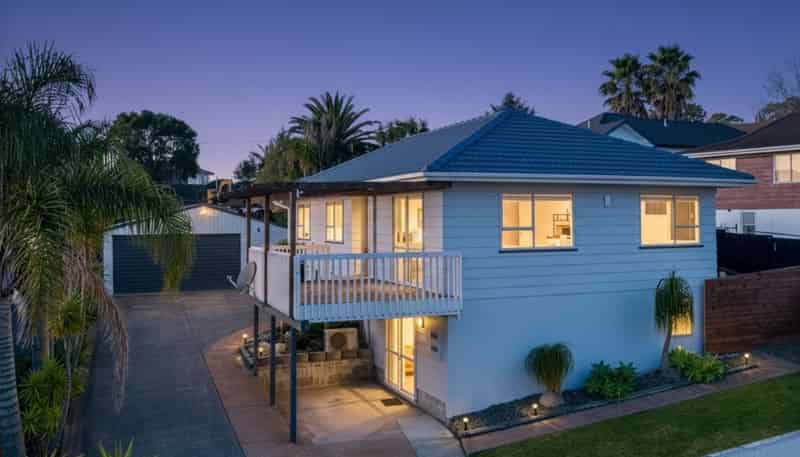 12 Pahi Place, West Harbour
