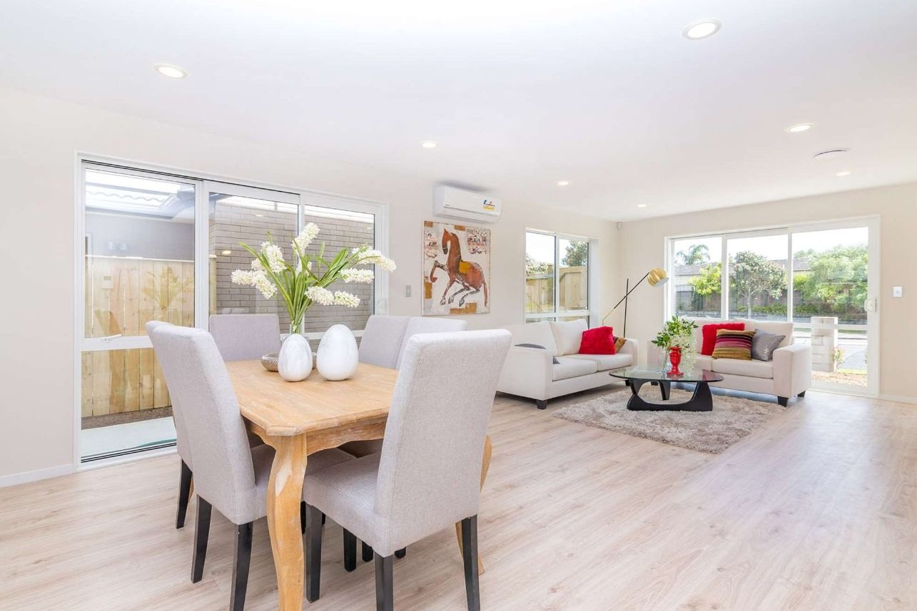 Modern 4 Bedroom House Zoned for Botany Downs College - Widok 2