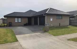 10 Teatree Close, Huntington