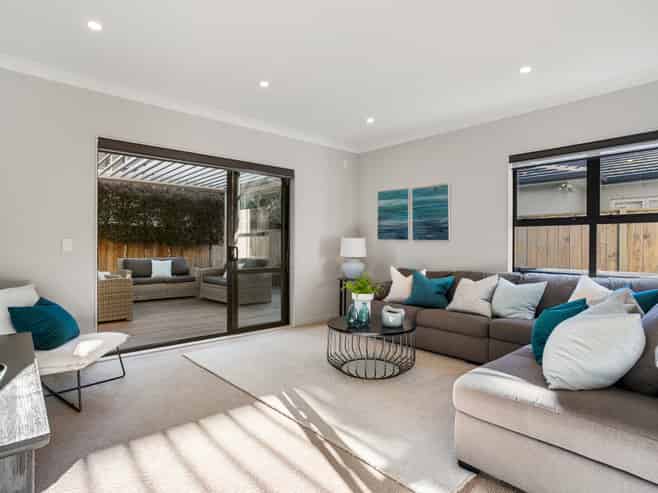 15 Tihi Street, Stonefields