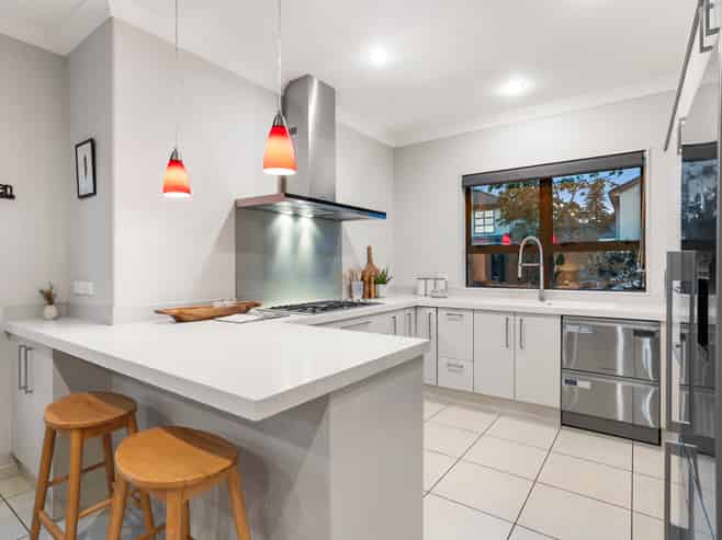 15 Tihi Street, Stonefields