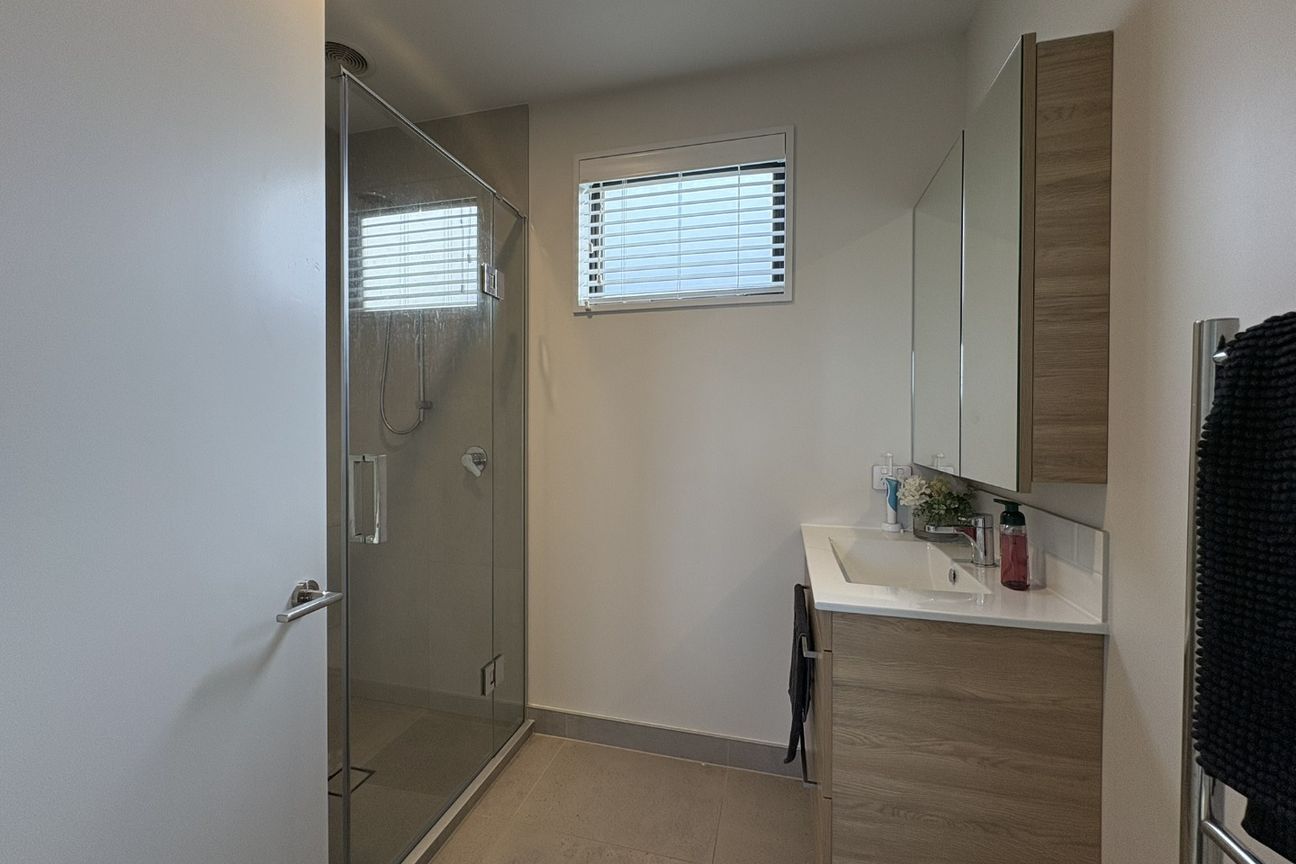 Modern 2 Bedroom Townhouse – pohled 5