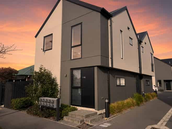 1/406 Armagh Street, Linwood