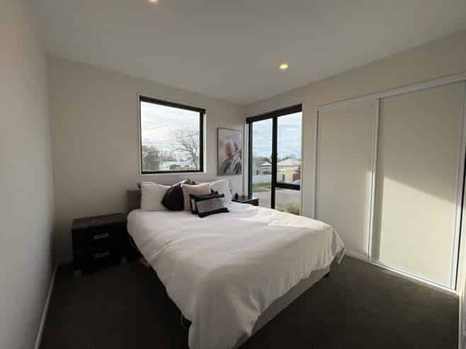 1/406 Armagh Street, Linwood