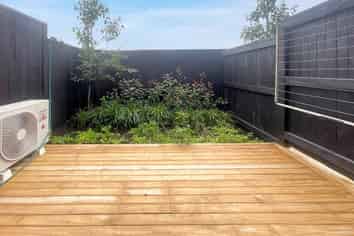 39 Parkwood Avenue , Westgate