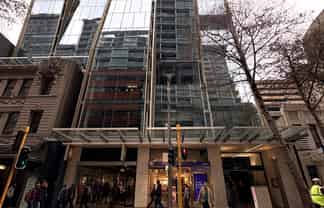 Full floor office in modern CBD building
