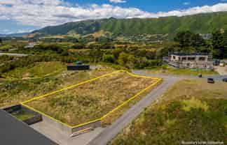 6 Stetson Rise, Waikanae