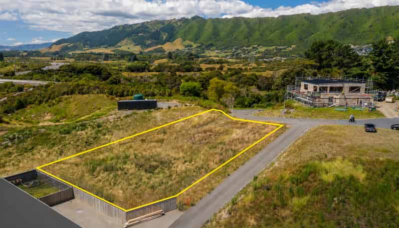 6 Stetson Rise, Waikanae