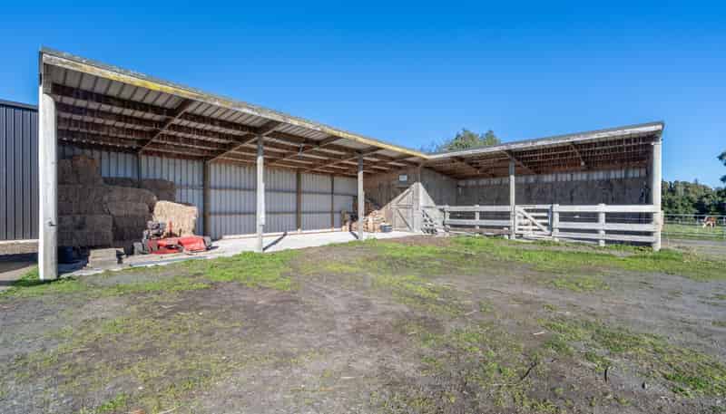 1 Tourist Road, Clevedon