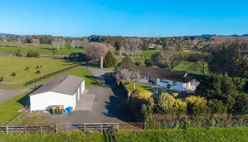 1 Tourist Road, Clevedon