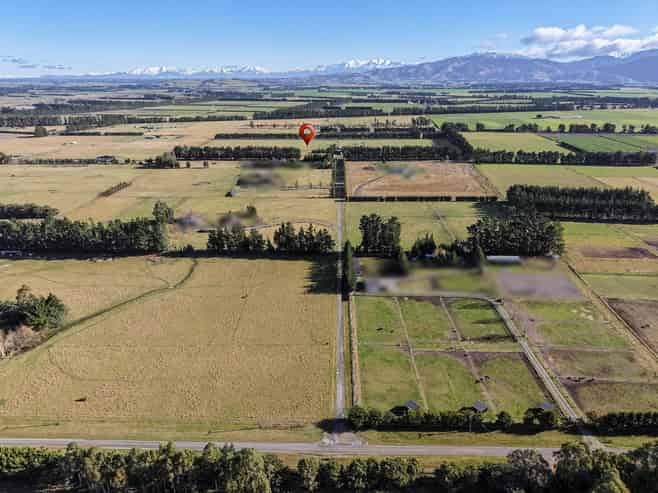 77 Leslies Road, Cust
