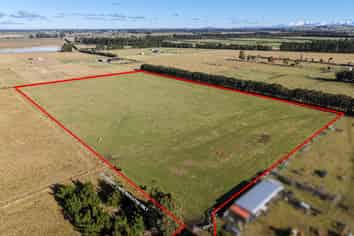 77 Leslies Road, Cust