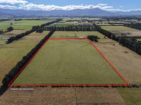 77 Leslies Road, Cust