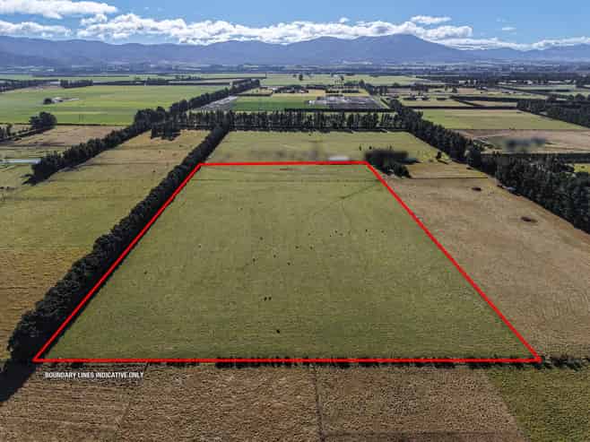 77 Leslies Road, Cust