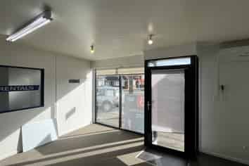 Boutique retail/office opportunity