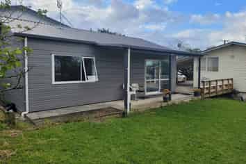 5 Rickards Place, New Lynn