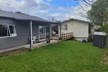 5 Rickards Place, New Lynn