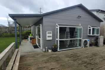 5 Rickards Place, New Lynn
