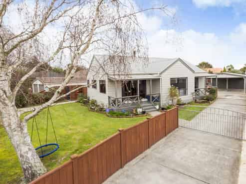 5 Cedar Grove, Highbury