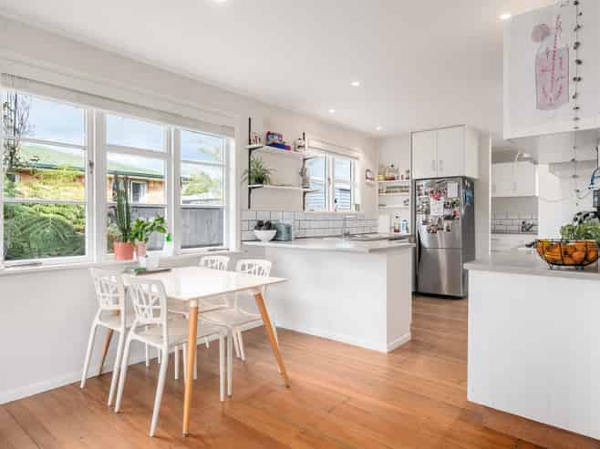 9 Richan Street, Glenview