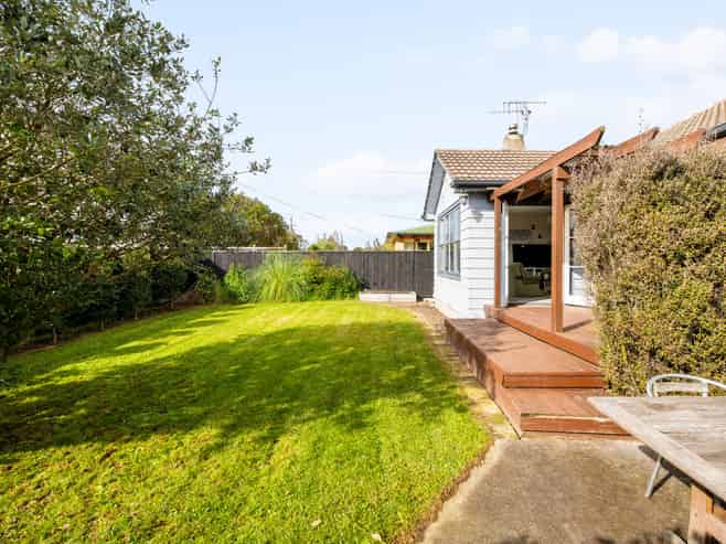 9 Richan Street, Glenview