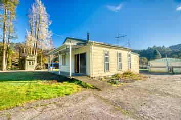 142 Roa Road, Blackball