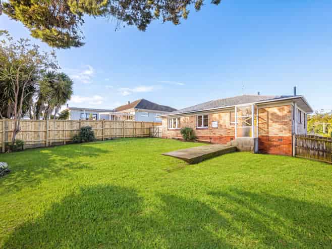 38 Angelo Avenue, Howick