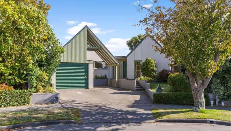 20 Hillcrest Place, Avonhead