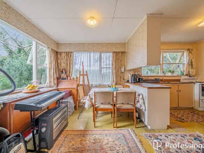 47 Toru Road, Paraparaumu Beach
