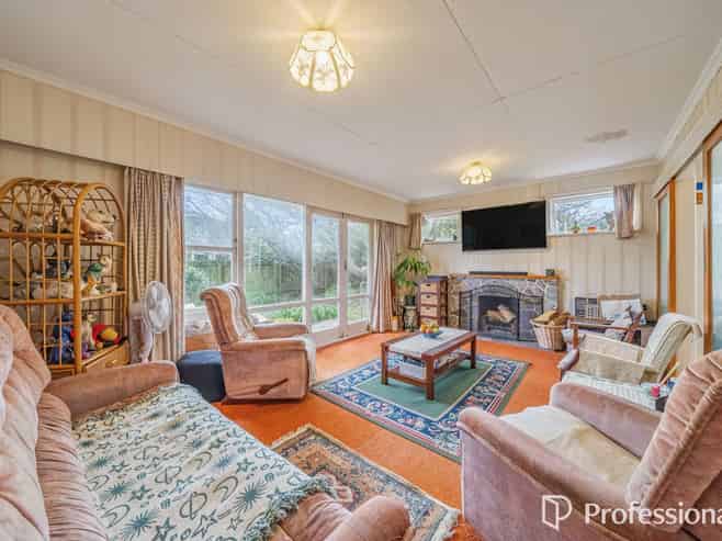 47 Toru Road, Paraparaumu Beach