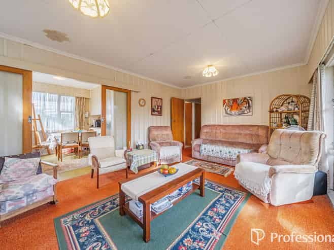 47 Toru Road, Paraparaumu Beach