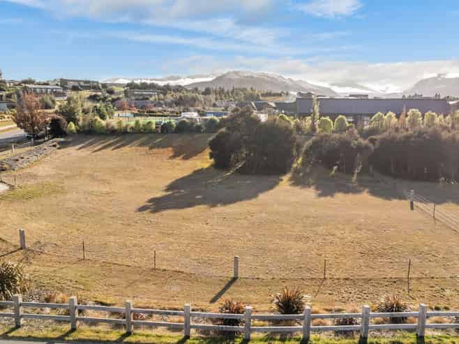 4 Mount Linton Avenue, Wanaka