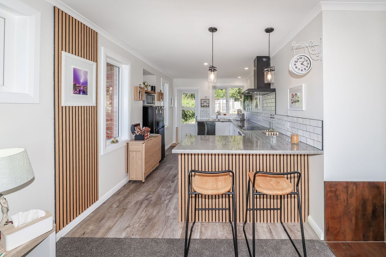 Unfurnished Sunny 3 Bedroom Home - Aanzicht 6