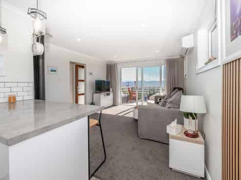 5 Churchill Road, Green Island