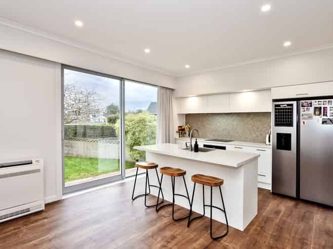 12 Cruickshank Crescent, Rosedale