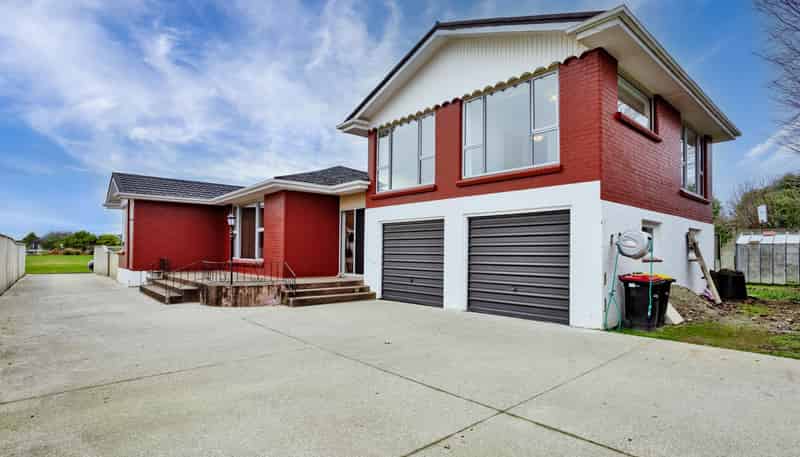 12 Cruickshank Crescent, Rosedale