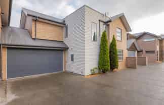 2/31 Lyndon Street, RICCARTON